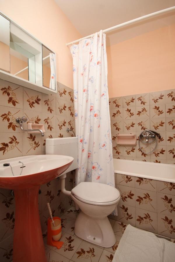 Apartments By The Sea Stara Novalja, Pag - 6469 Exterior foto
